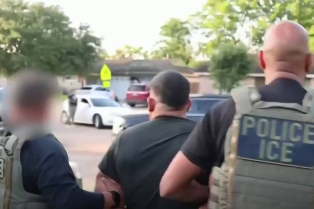 Centros de Vermont mejorarán servicios para personas detenidas por ICE tras denuncia por discriminación