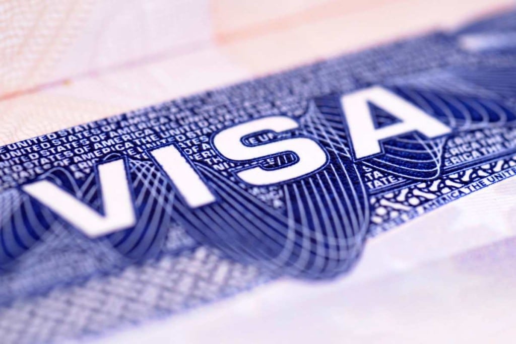 Cruzando líneas | Visas y vidas en pausa
