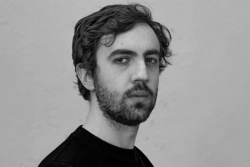 “Demasiado al norte explora un humor muy particular”: Emiliano Pérez Grovas