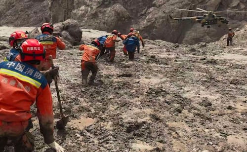 Desaparecidos en Nepal superan los 5 mil a más de una semana de la riada; siguen operaciones de búsqueda y rescate