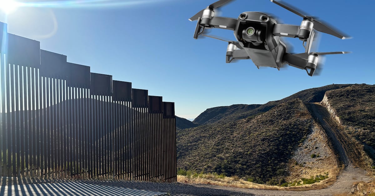 Drones derribados por EU en la frontera eran usados para vigilar rutas de tráfico de migrantes: Sedena