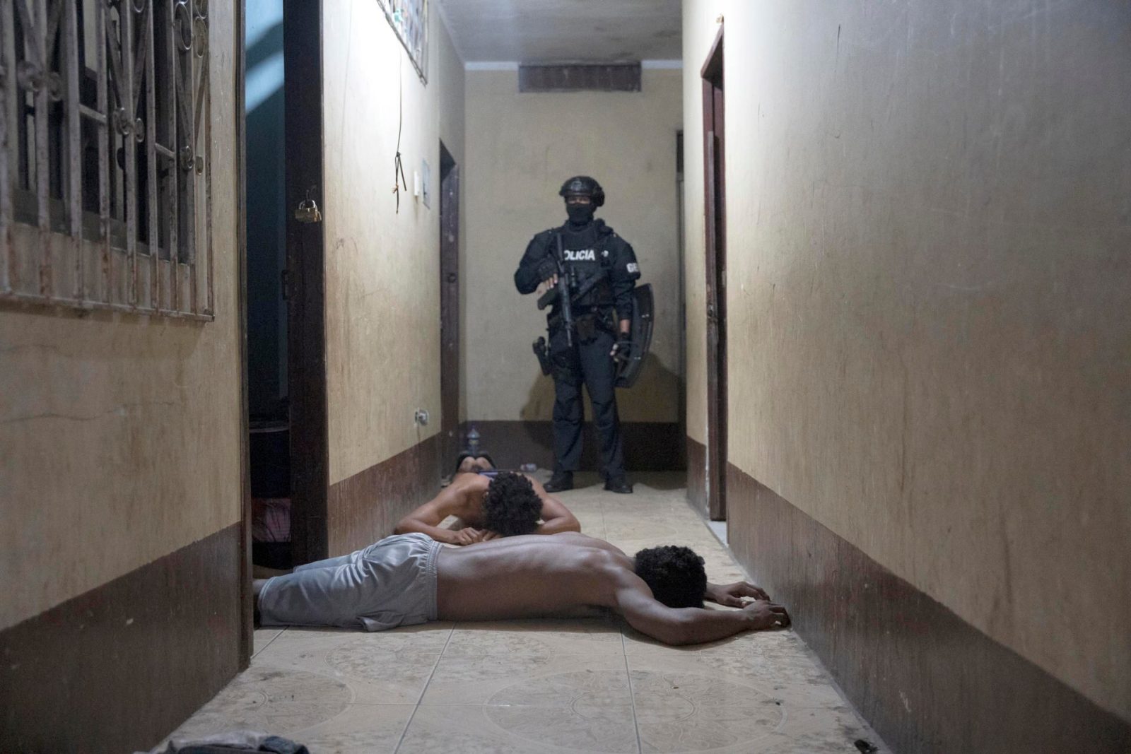 Ecuador, sumido en la violencia: Aplican toques de queda en cuatro provincias por 15 días