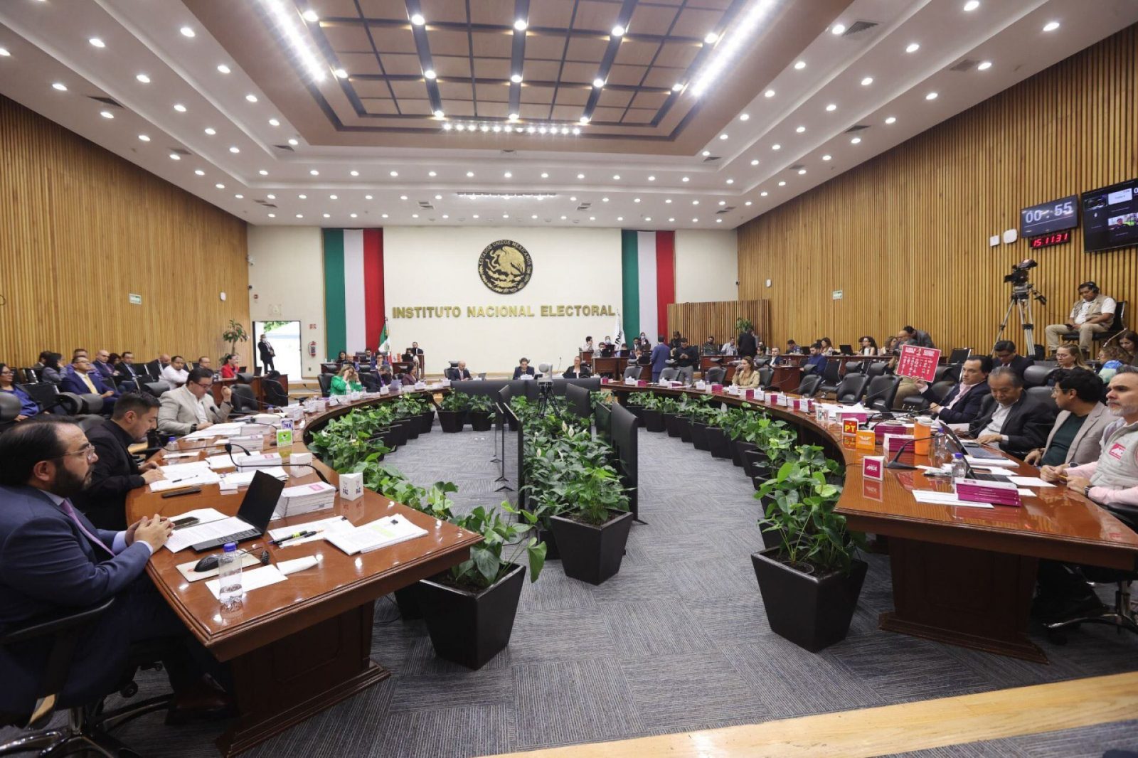Elecciones 2027: ¿Cuál es la fecha límite para que los partidos definan a sus candidatos? Esto dice el INE