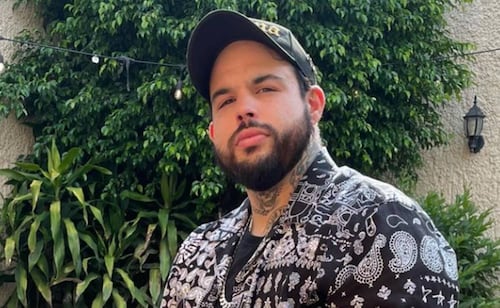Emiliano, hijo de Pepe Aguilar, está hospitalizado y cancela sus presentaciones; su equipo revela que atraviesa crisis de ansiedad