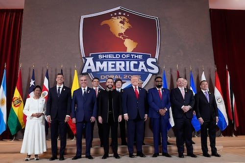 EU redirige ayuda hacia gobiernos conservadores; prioriza a América Latina sobre Europa y Medio Oriente