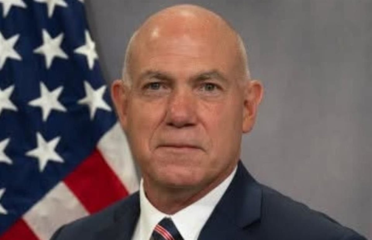 Exjefe de la DEA pide a Sheinbaum usar recursos militares de EU contra cárteles