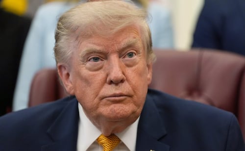 Fallos de Corte Suprema sobre aranceles y ciudadanía por nacimiento han costado billones a EU, acusa Trump; ve "falta de valor"