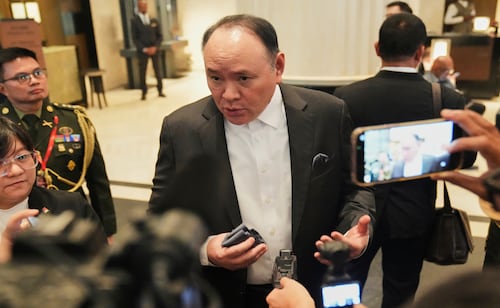 Filipinas tacha a China de "matón" tras supuesta presión de Beijing durante un discurso; ambos disputan un territorio marítimo