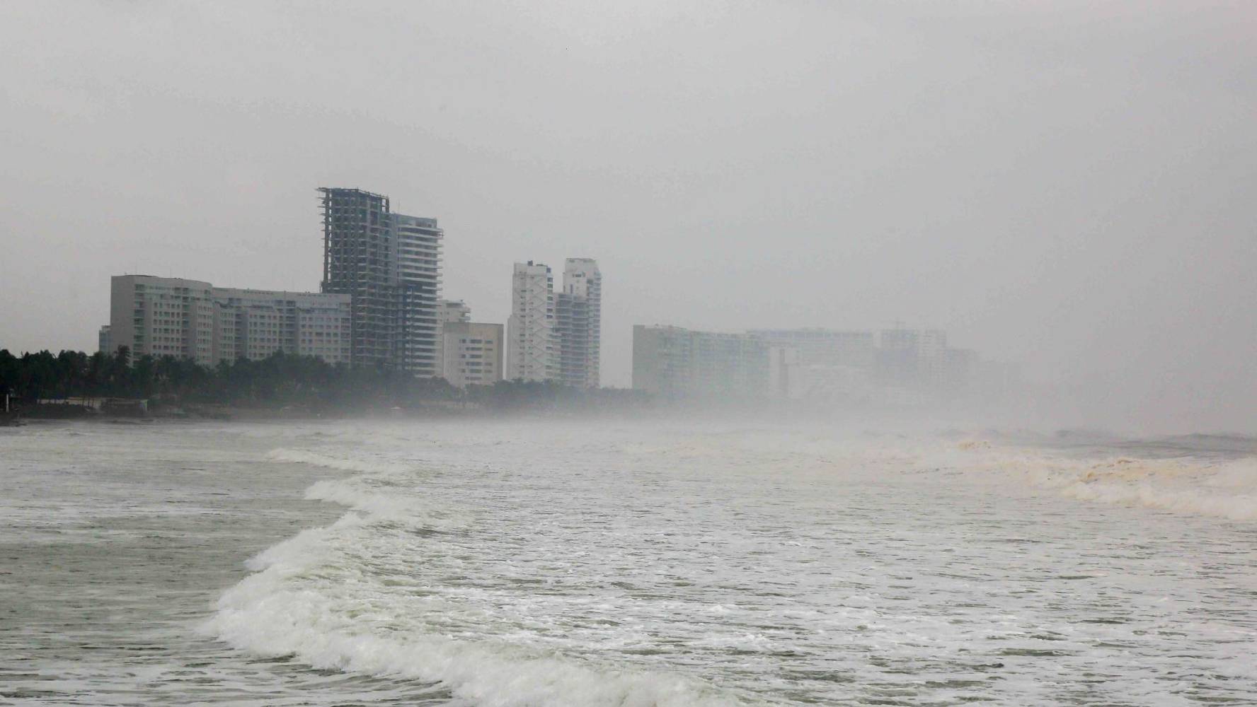 Huracán ‘Polo’ deja cinco personas desaparecidas en Jalisco tras fuertes lluvias