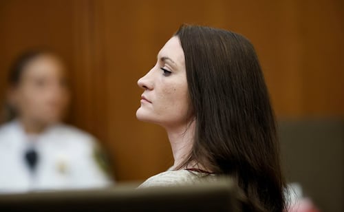Juez declara nulo el juicio contra Lindsay Clancy; no hay un veredicto unánime del jurado