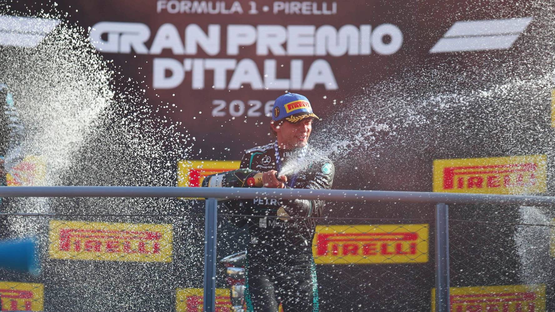 ¡Locura en Monza! Antonelli remonta desde el fondo y gana el GP de Italia; ‘Checo’, en sequía de puntos