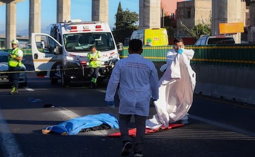 Mujer muere atropellada en la autopista México-Puebla; autoridades buscan al responsable