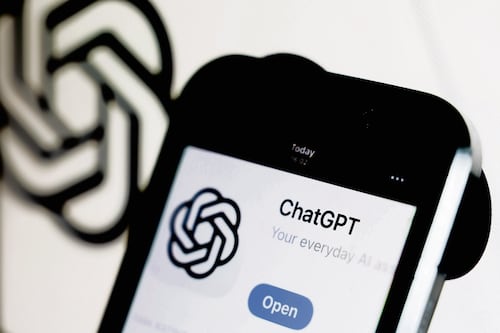 OpenAI, Anthropic y otras empresas de IA bajo investigación, señala CNBC; analizan posibles riesgos para consumidores