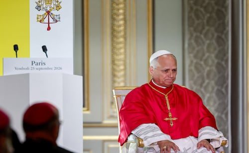 Papa León XIV llama a "tomar en serio" advertencias de expertos sobre la IA; critica "paraíso de las máquinas"