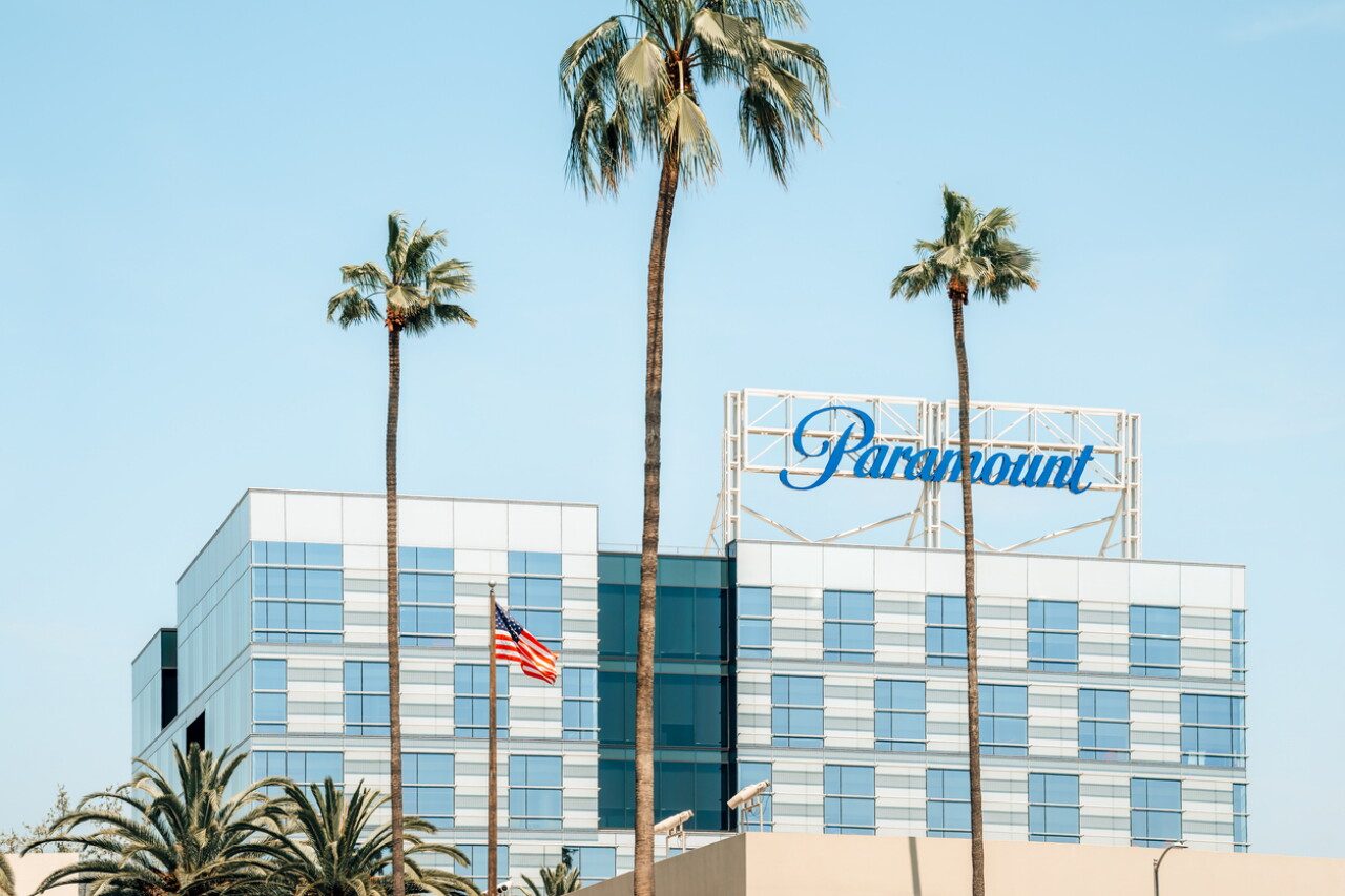 Paramount destraba la compra de Warner Bros. tras acuerdo con 12 estados