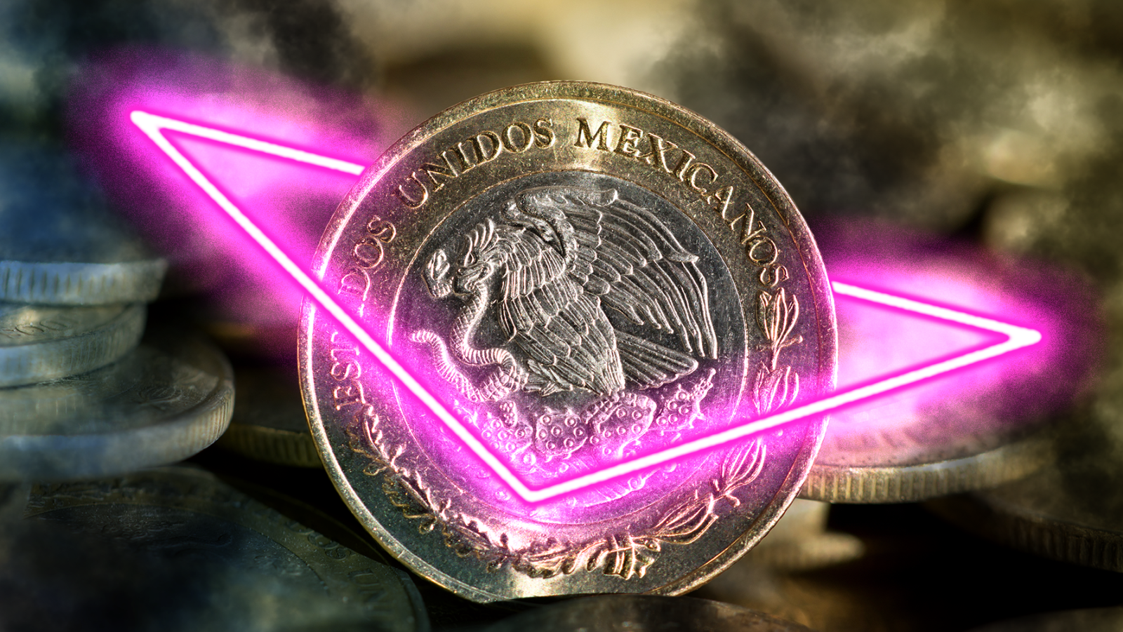 Peso gana 14 centavos al dólar en la semana a pesar de apuestas de alza en tasa de la Fed
