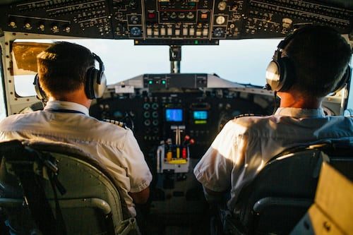 Pilotos solicitan al Senado fortalecer atención a la salud mental; piden prevenir riesgos sin estigmatizar a quienes buscan ayuda