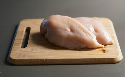 Producción de pollo y huevo crece en México; precios registran fuertes caídas pero sin llegar a los consumidores