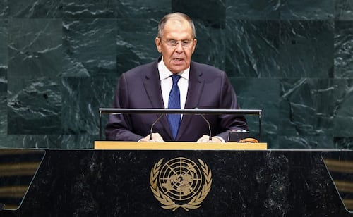 Rusia logrará sus objetivos en Ucrania, dice Lavrov en la ONU; añade que está dispuesta a ayudar a estabilizar la situación en Ormuz