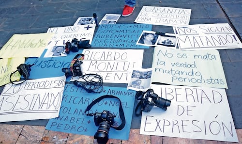 Sexenio de AMLO dejó 337 periodistas y defensores asesinados; "los trató como enemigos del Estado": estudio de Berkeley