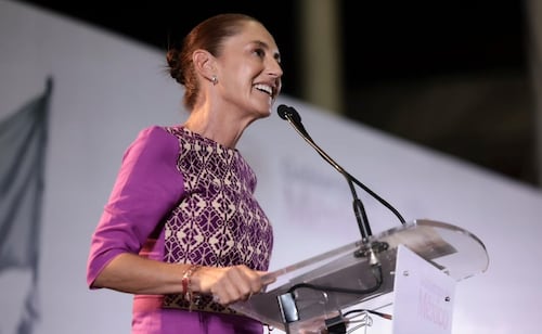 Sheinbaum llama a jóvenes alejarse del crimen en Michocán; "tienen que estar abrazados por el gobierno y sus familias"