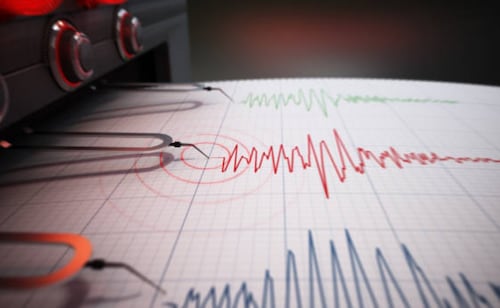 Sismo de magnitud 5.6 sacude parte de República Dominicana; realizan desalojos de manera preventiva