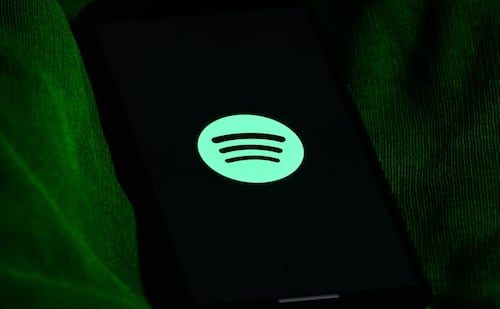 Spotify sufre caída en varios países; la plataforma musical confirma "algunos problemas" y trabaja en solución global