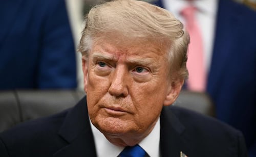 Trump califica a España de "país arruinado"; considera "muy triste" la entrada masiva de migrantes en Ceuta