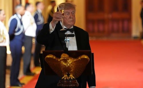Trump desvía discurso ante Xi para presumir nuevo salón de baile; dice que está a un año de completarse