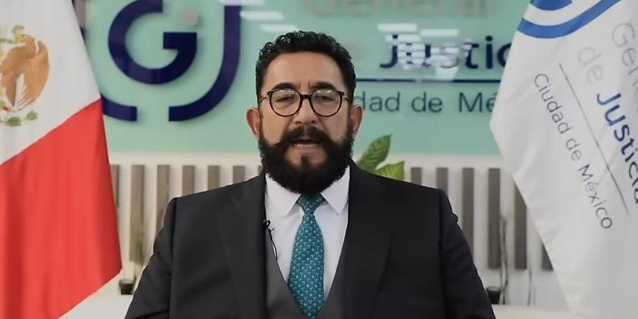 Ulises Lara es señalado por su hermana de despojo de vivienda