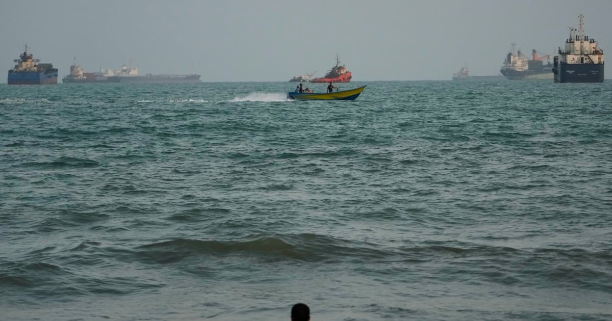 (VIDEO) EU bombardea 3 petroleros iraníes tras ataque de Teherán a buques de la Marina