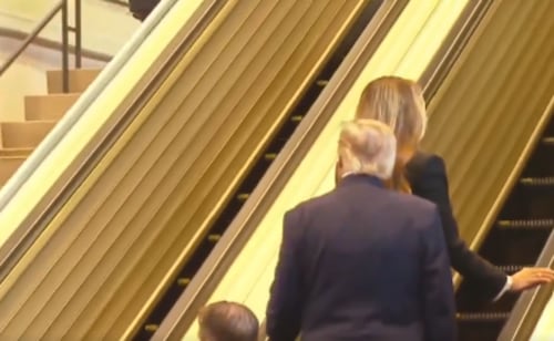 VIDEO: Tras fallas del año pasado, Trump y Melania usan escaleras de la ONU sin incidentes