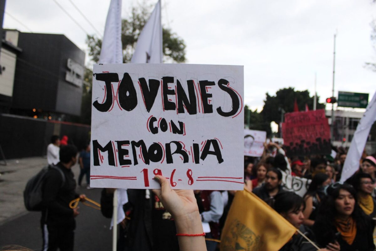 2 de octubre: gas lacrimógeno, Federal Laboratories y la CIA