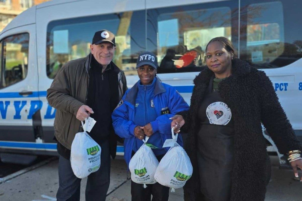 A pesar de su trabajo social, ICE detuvo al fundador de un banco de alimentos del Bronx