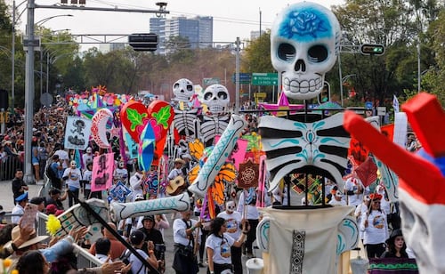 ¿A qué hora inicia el desfile de Día de Muertos de CDMX?; conoce estas recomendaciones si deseas asistir