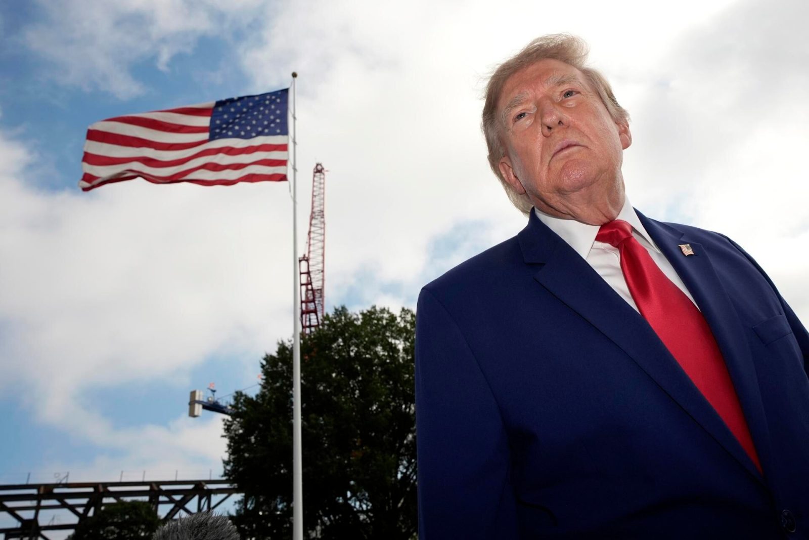 A Trump le urge bajar el diésel: Suspende las nuevas sanciones energéticas contra Rusia