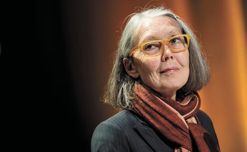 Anne Carson, poeta de la tradición de Safo, gana el Nobel de Literatura