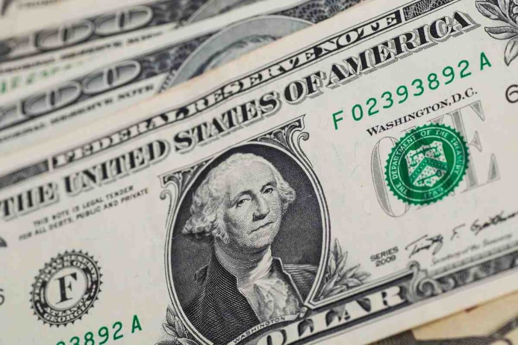 Así amaneció el precio del dólar hoy 17 de octubre de 2026