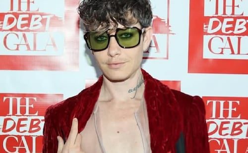 Asia Kate Dillon, estrella de “John Wick 3”, busca trabajo en restaurantes ante la falta de oportunidades; "estoy disponible", dice