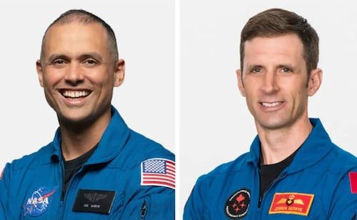 Astronautas instalarán nuevo panel solar en la EEI para reforzar suministro eléctrico; inician caminata espacial