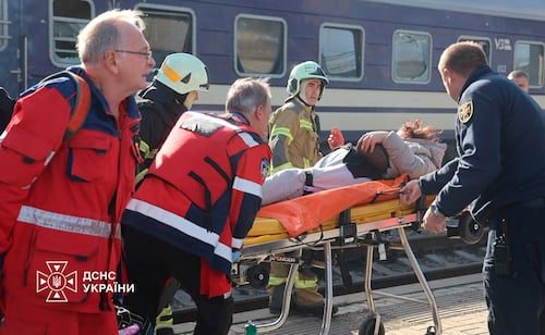 Ataque con dron ruso en estación de tren en Ucrania deja 13 muertos; reportan al menos 10 personas heridas