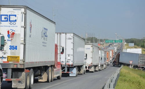 Canacar mantiene paro nacional de transportistas; anuncia ruta de movilización en CDMX