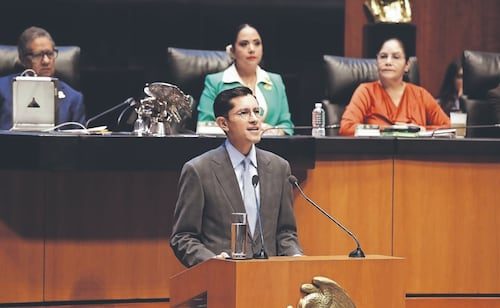 Canciller resalta serenidad ante momentos de presión
