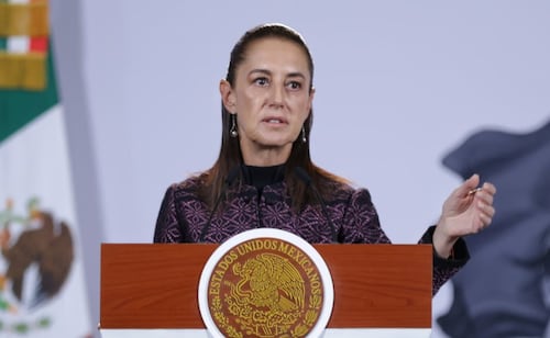 Censura Sheinbaum acciones del embajador de EU; ve “límites institucionales”