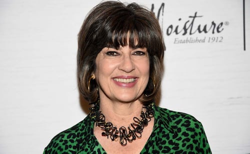 Christiane Amanpour, periodista de 43 años de carrera, dejará CNN; decisión se produce tras compra de Warner Bros por Paramount