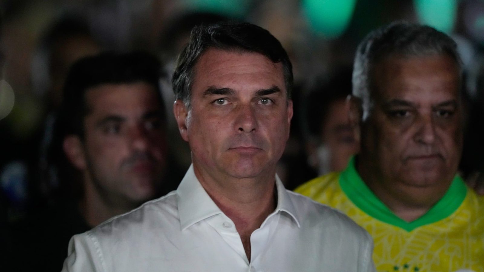 ¿Cómo salió Flávio Bolsonaro de Brasil? Policía dice que no existe ‘registro oficial’