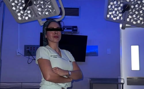Compañeros despiden a la doctora Cristina Ramos, asesinada en el puerto de Coatzacoalcos, Veracruz; exigen justicia