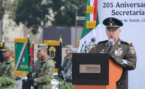 Conmemoran el 205 Aniversario de la Creación de la Secretaría de Guerra y Marina; Trevilla reconoce honor y lealtad de militares