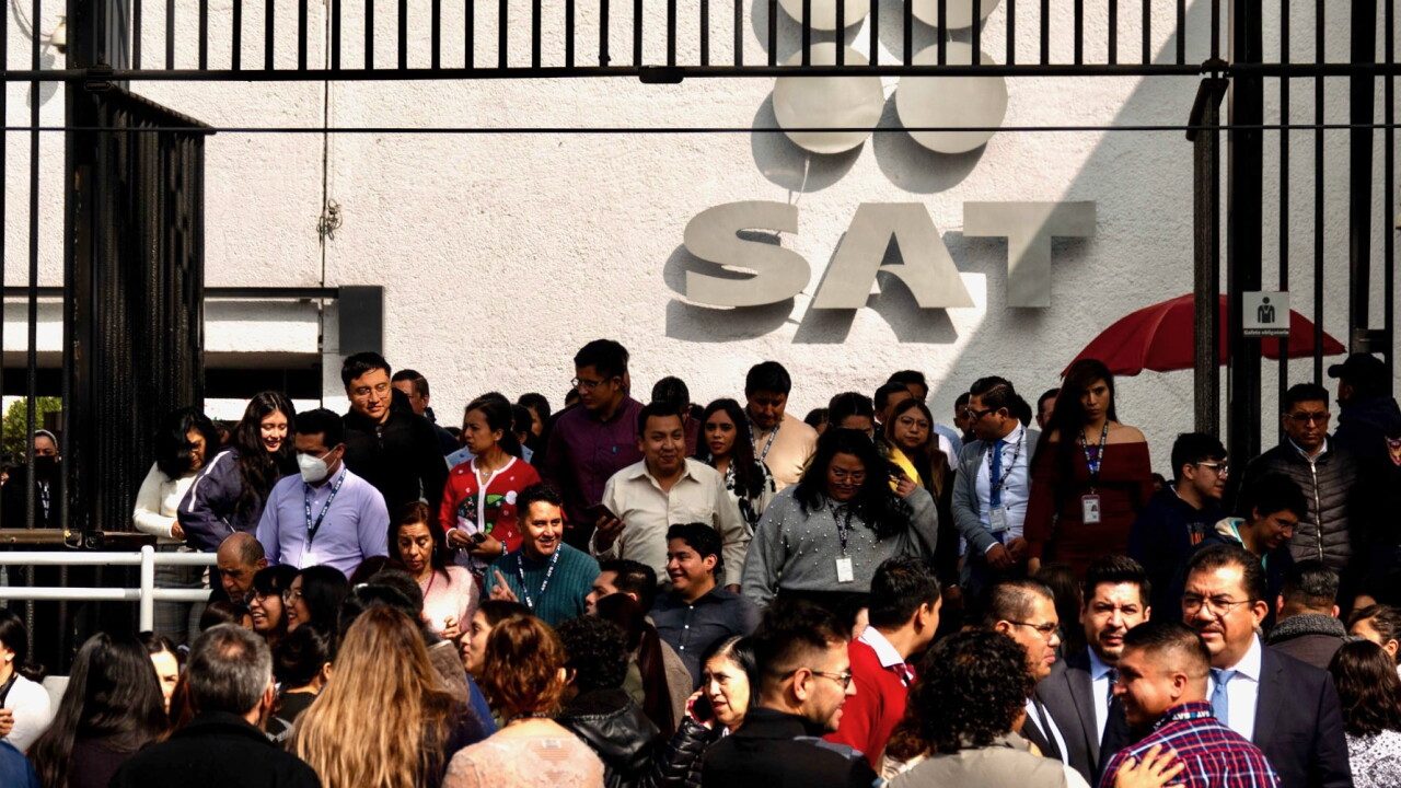 Crecen créditos fiscales del sector financiero con el SAT; acumulan 99,674 mdp