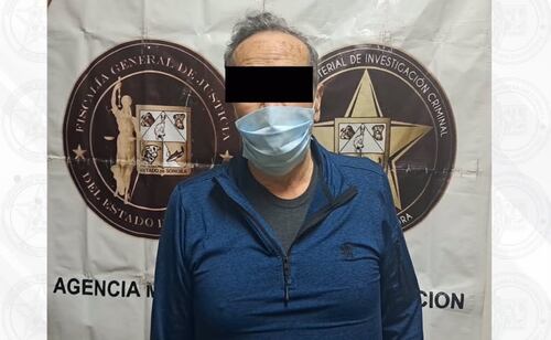 Dictan prisión preventiva a médico implicado en muerte de ocho personas por “sueros vitaminados”; audiencia continuará el 10 de octubre